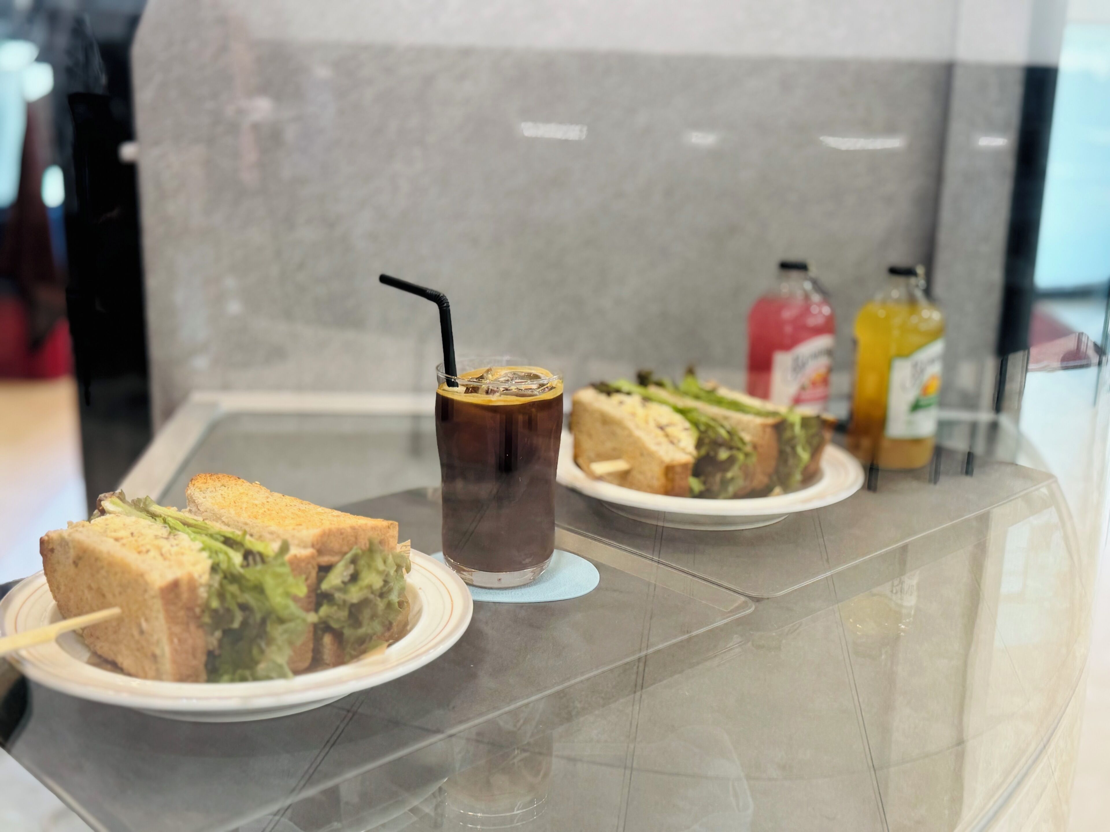 カフェ