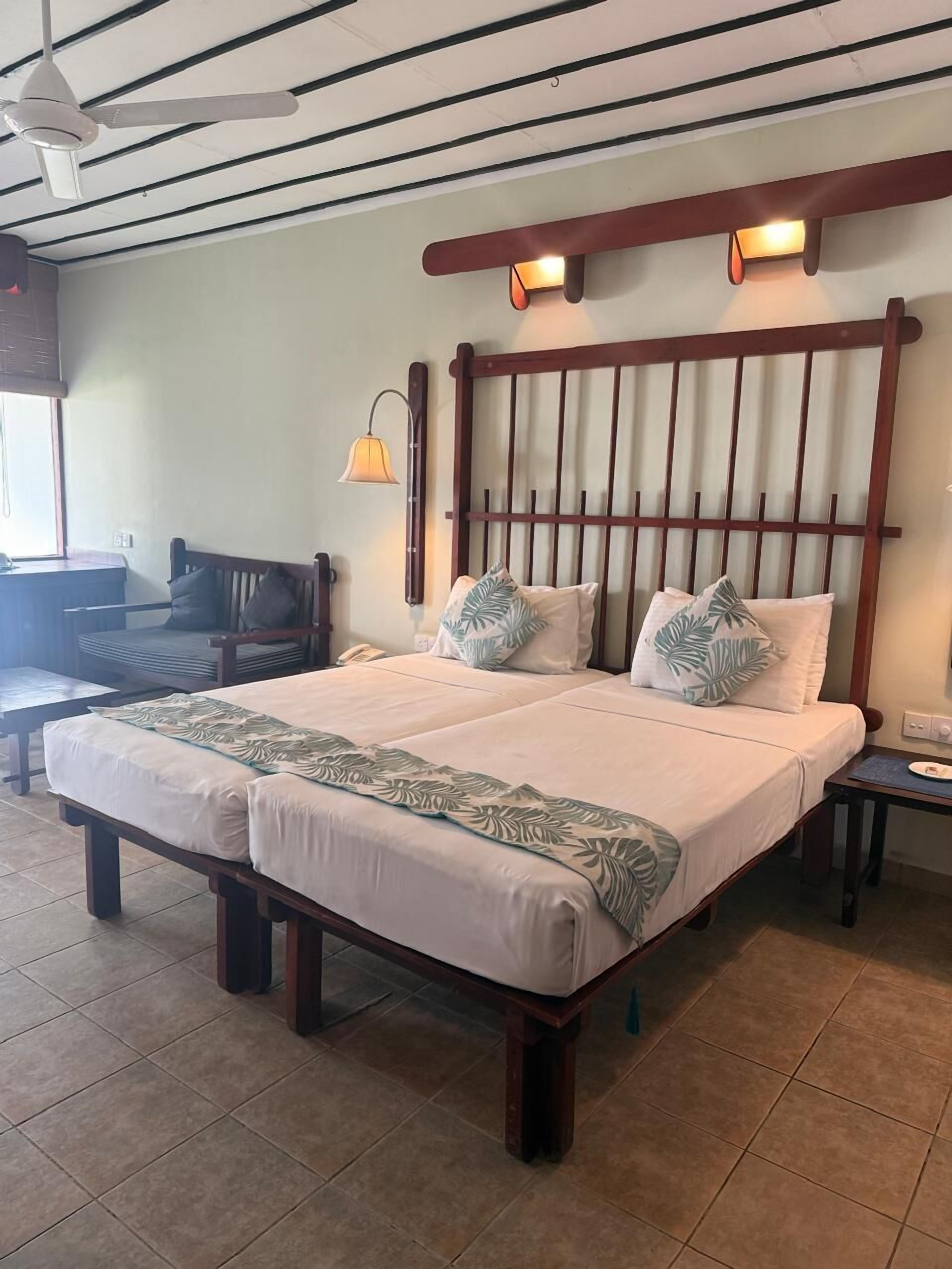 Standard Double Room, 1 King Bed, Sea View