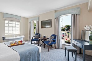 Desk, iron/ironing board, free cribs/infant beds, free WiFi - The Mill Hotel (Sudbury)