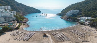 Apartamentos Cala LLonga Playa Ibiza