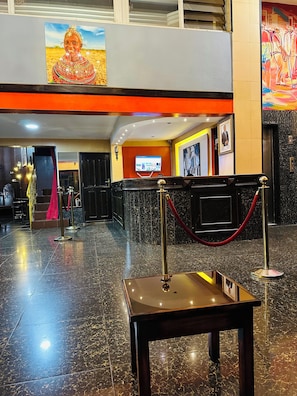 Reception - YaahoT Hotel (Yaoundé)