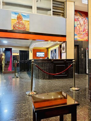 Reception - YaahoT Hotel (Yaoundé)