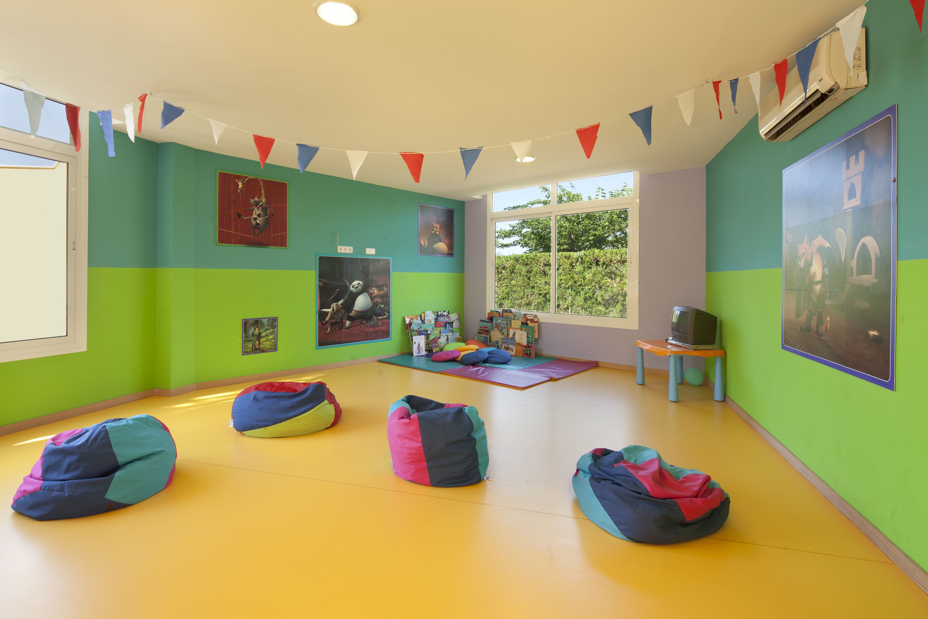 children’s play area – indoor
