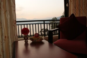 Balcony - Hotel Peace Plaza (Pokhara)