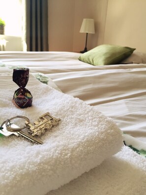 Twin Room (Shared Bathroom) | Individually decorated, individually furnished, laptop workspace - Järnvägshotellet (Gävle)