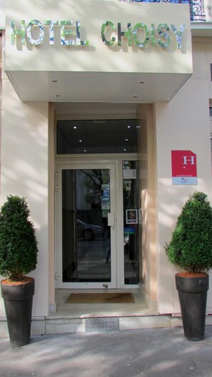 Exterior - Hotel Choisy (Paris)