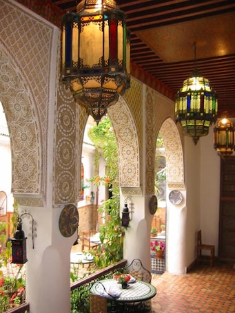 Outdoor dining. Riad Meknès