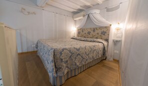 Luxury Duplex | 1 bedroom, Egyptian cotton sheets, premium bedding, pillowtop beds - Corte dei Neri (Florence)