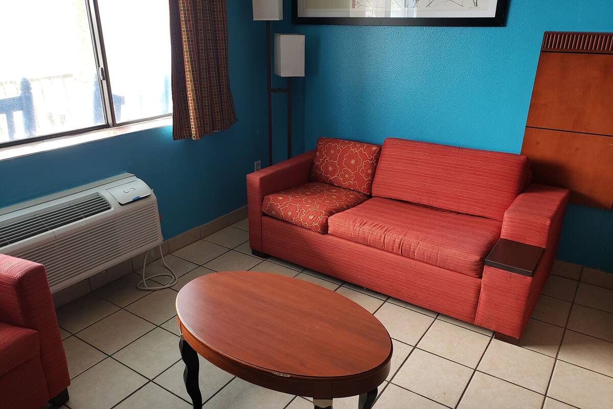 Iron/ironing board (on request), bed sheets