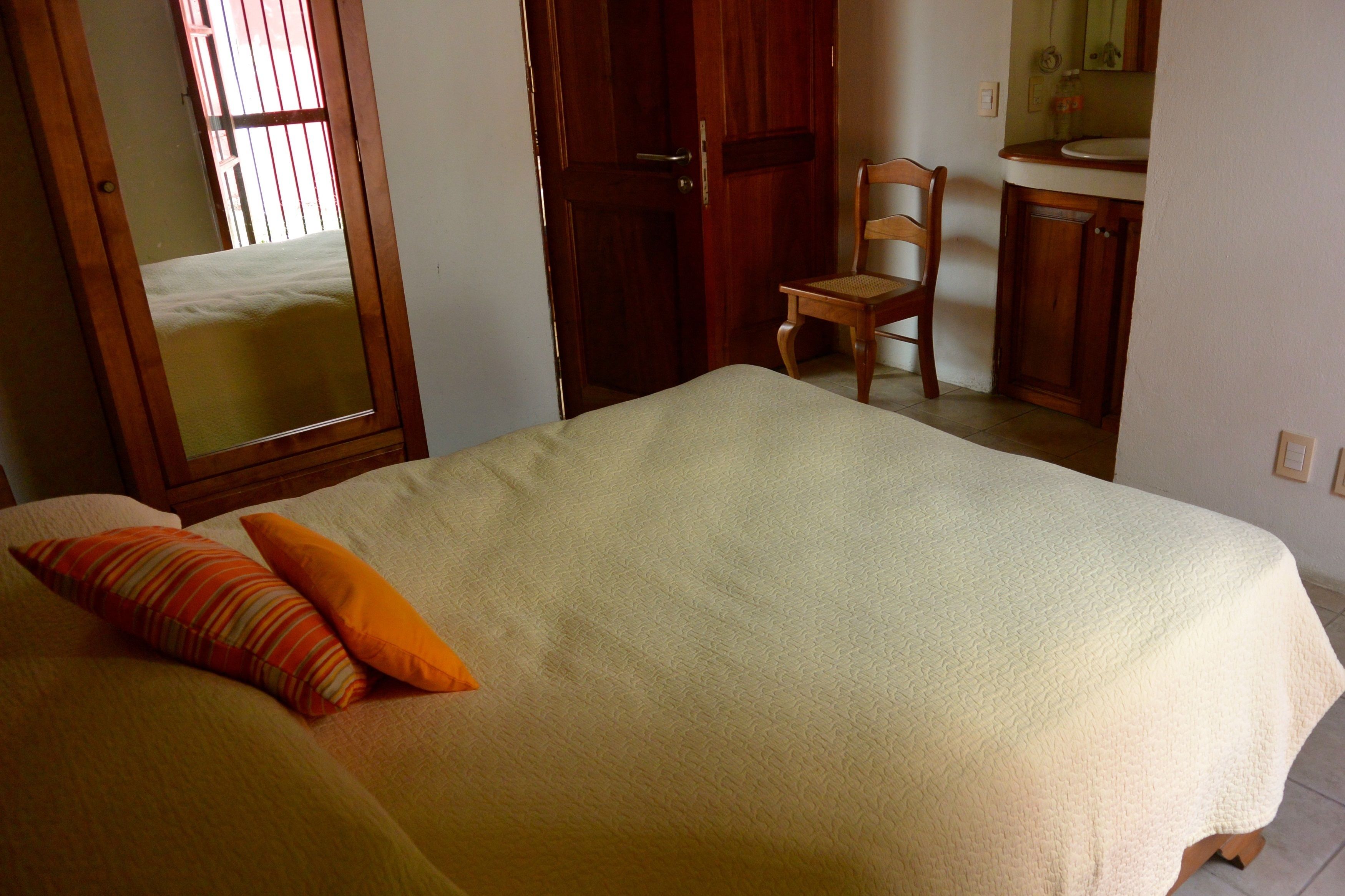 standard double room | in-room safe, iron/ironing board, free wifi, bed sheets