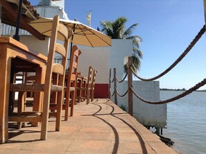 Terrace/patio - Hotel Casa del Río (Tlacotalpan)