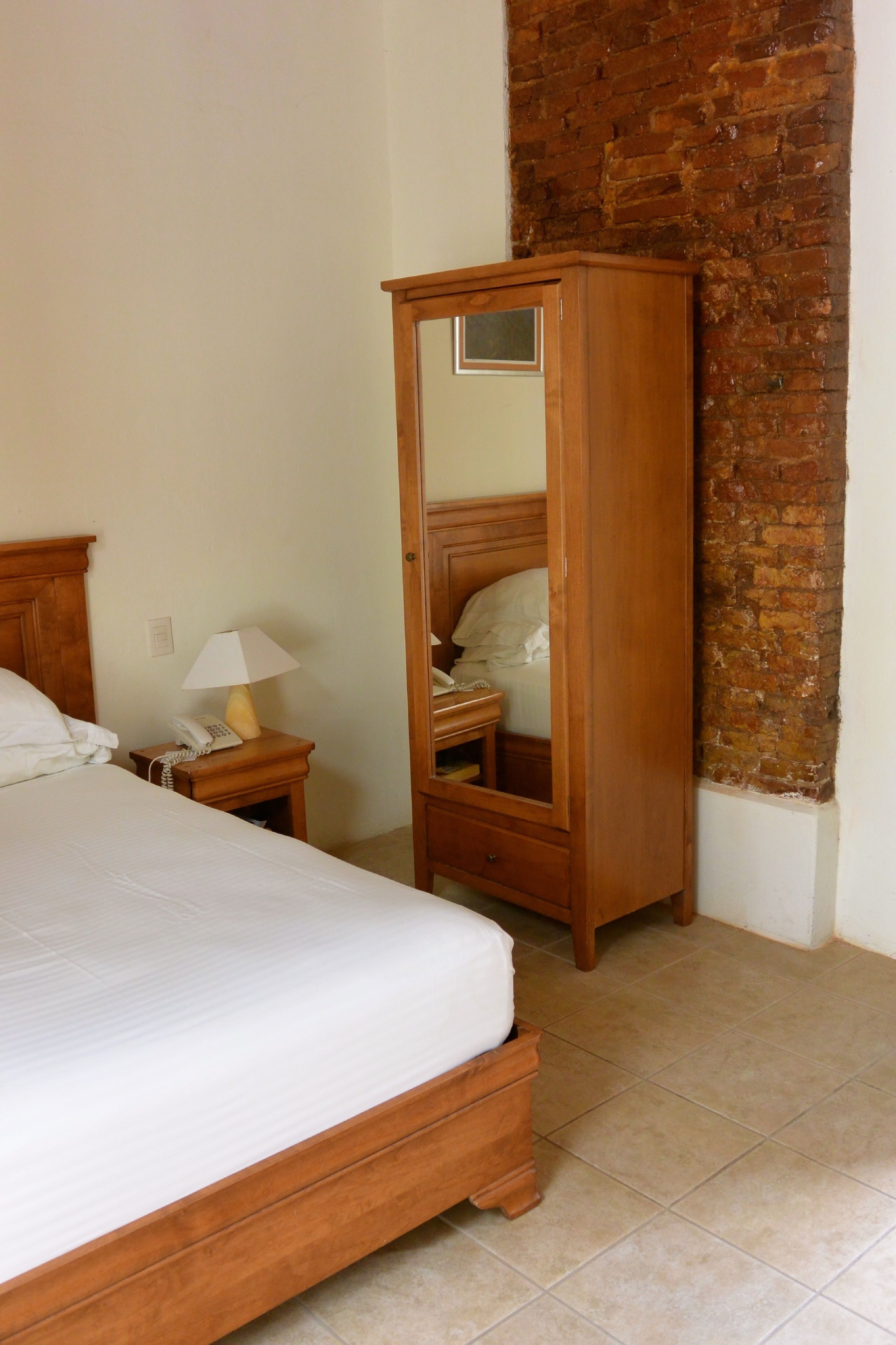 standard double room | in-room safe, iron/ironing board, free wifi, bed sheets
