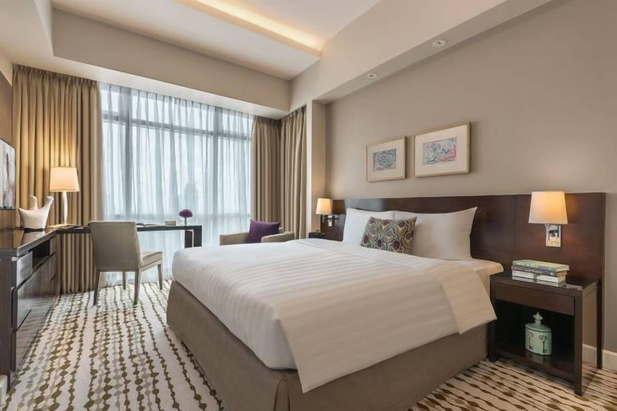 In-room safe, desk, laptop workspace, soundproofing