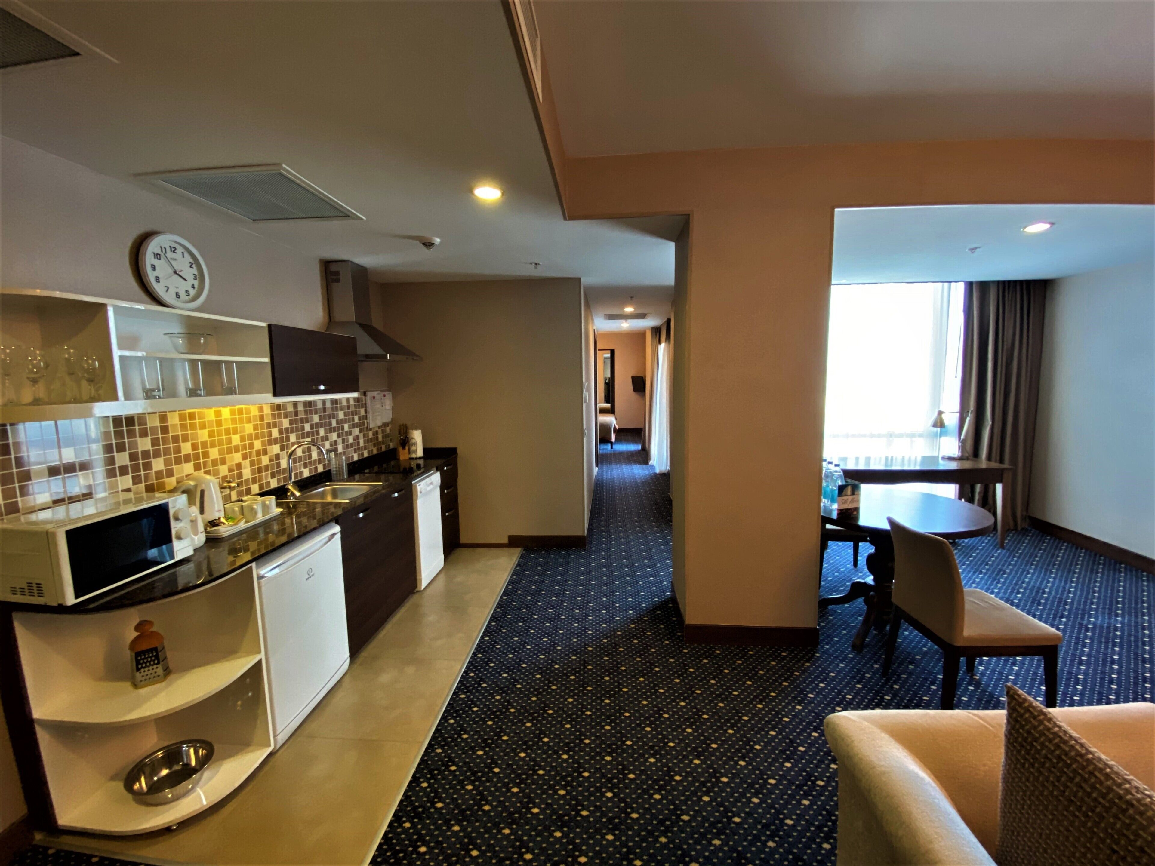 Photo - Parkside Hotel & Apartments