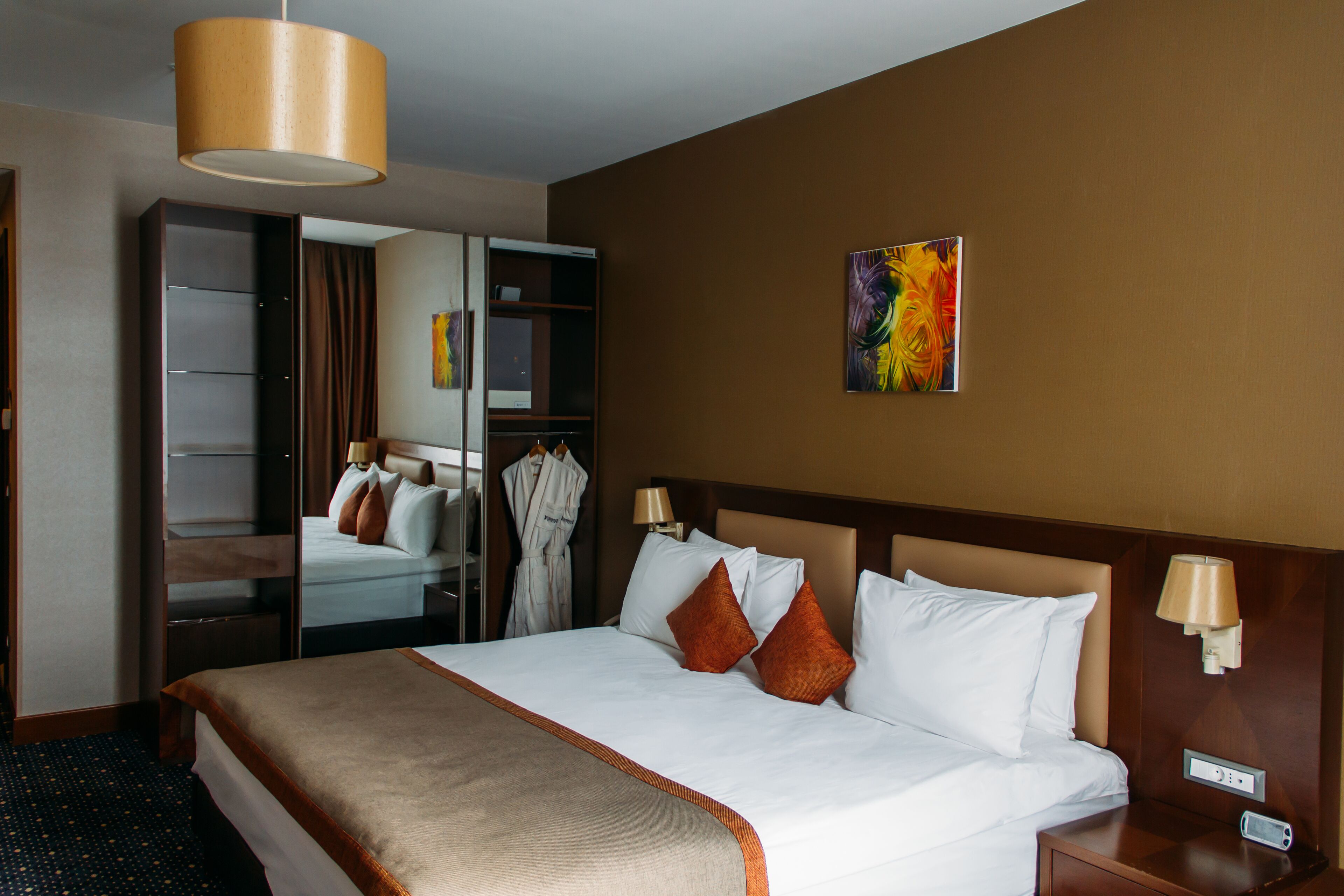 Photo - Parkside Hotel & Apartments