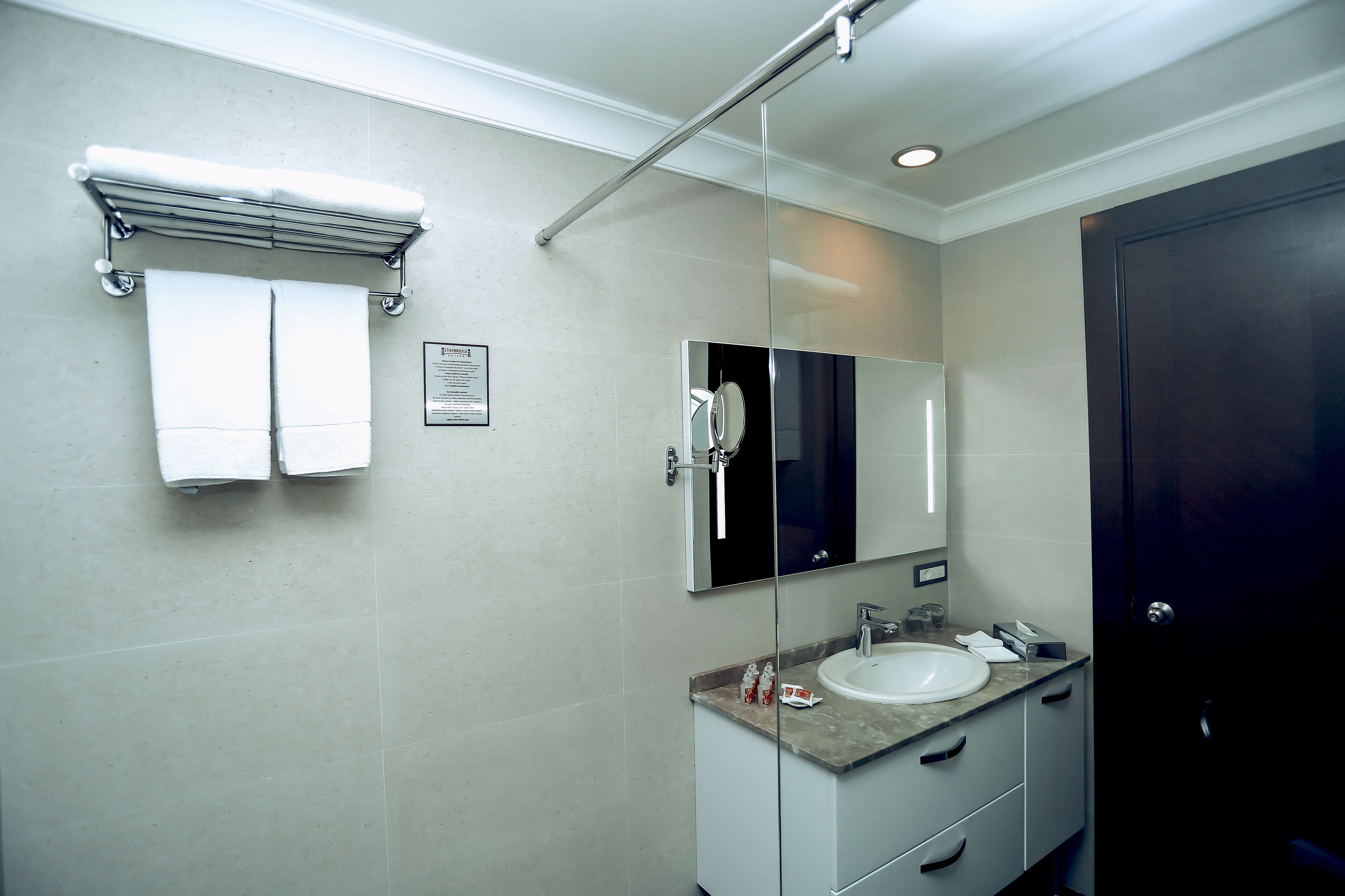 Photo - Parkside Hotel & Apartments