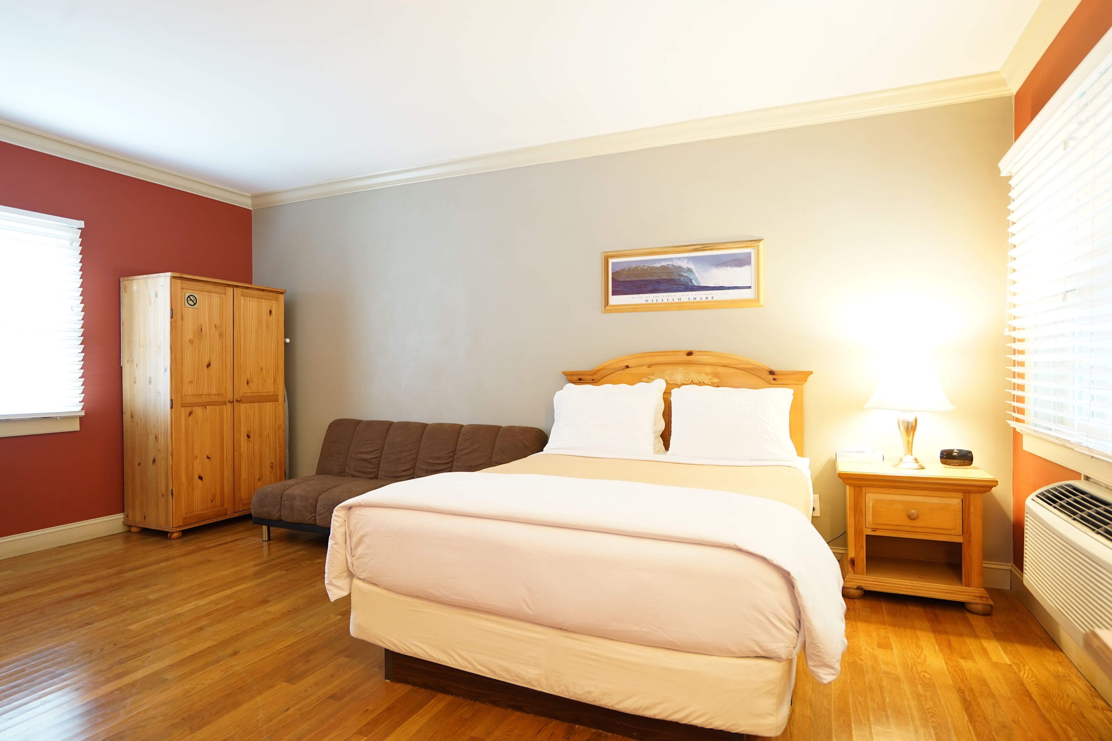 deluxe room | desk, free wifi, bed sheets