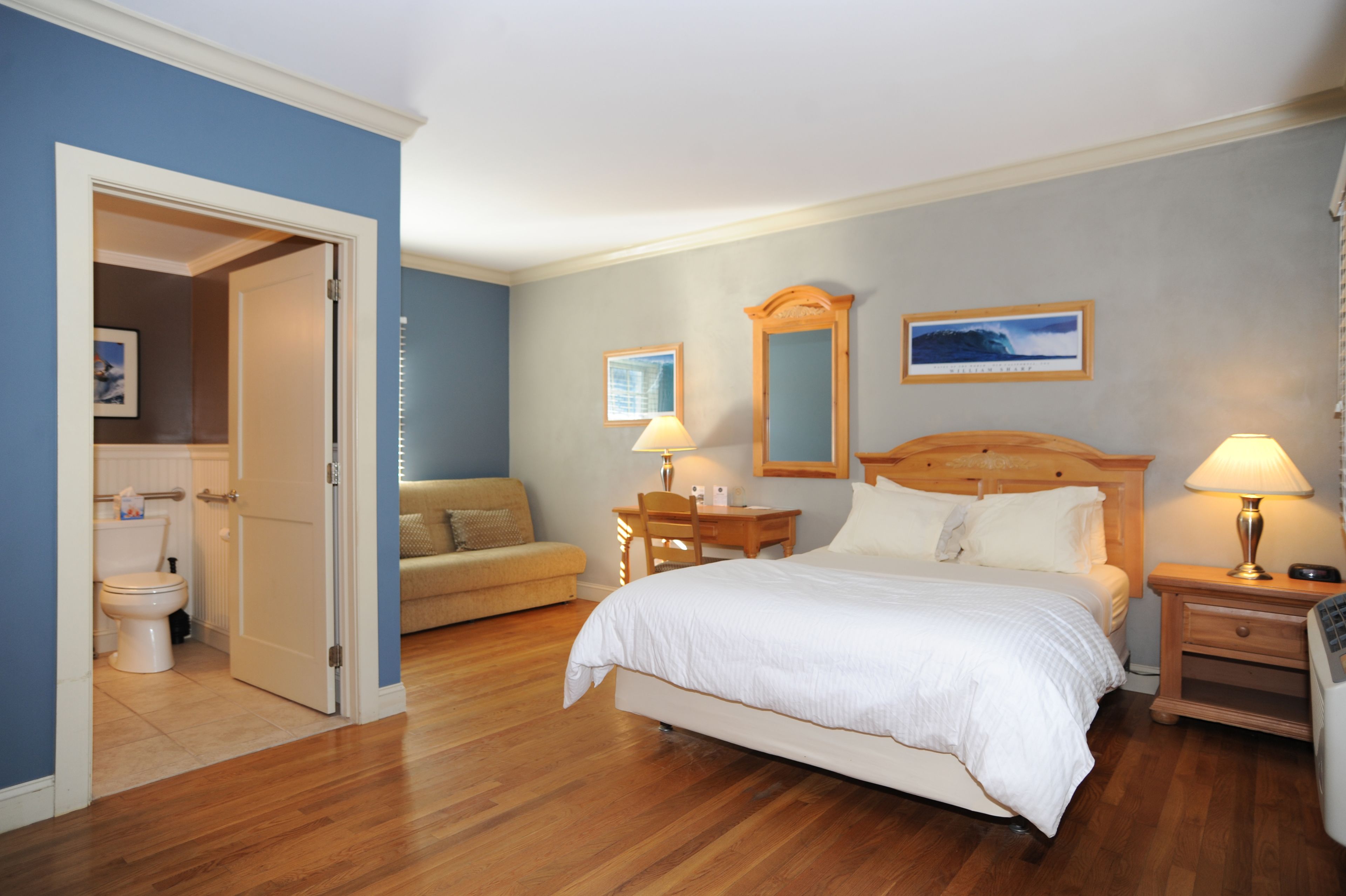 Rom – deluxe | Skrivebord, wi-fi (inkludert) og sengetøy