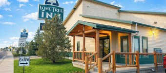 Lone Tree Inn 