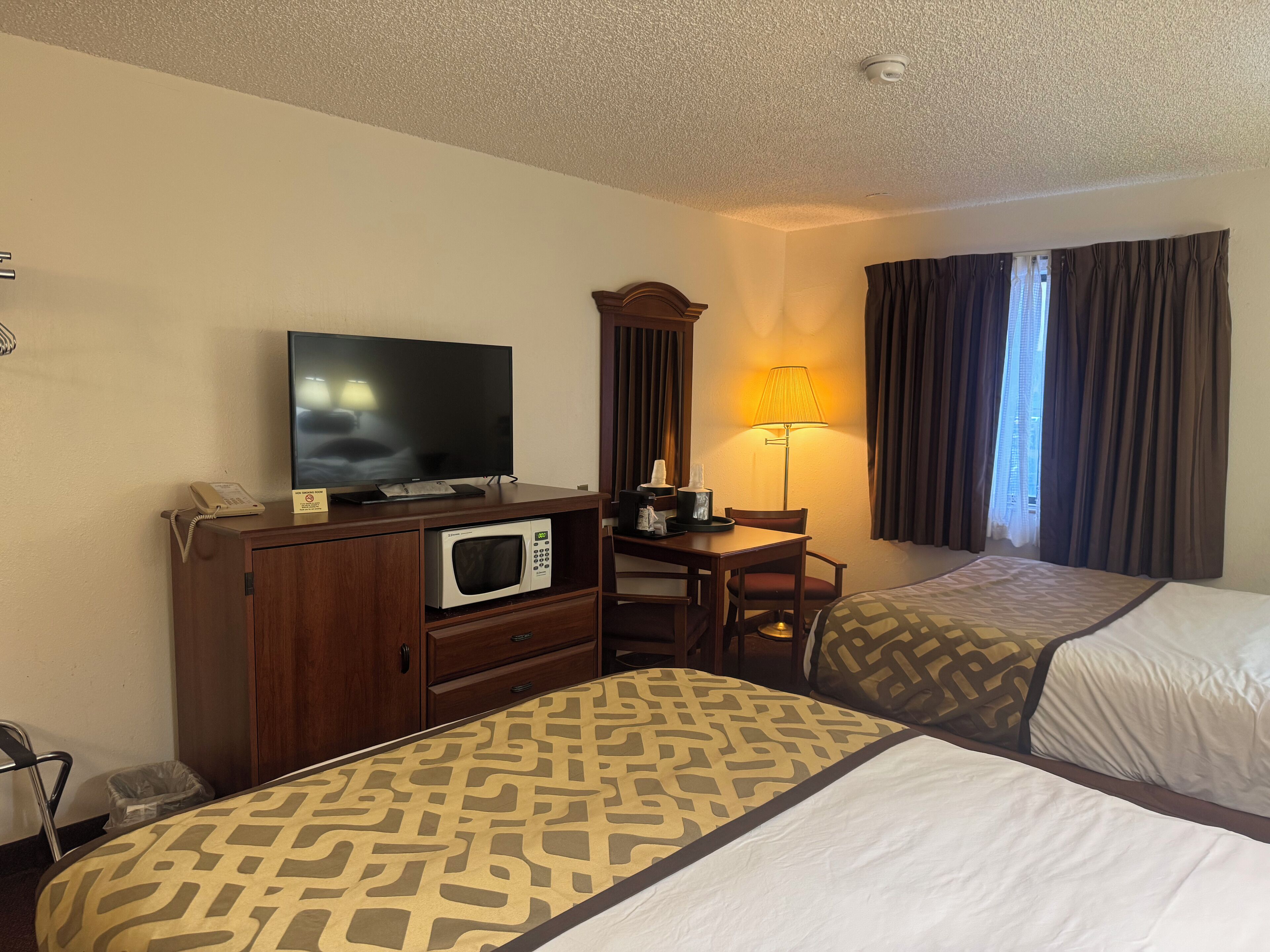 In-room safe, desk, iron/ironing board, free WiFi