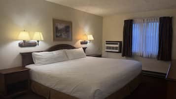 Coffre-fort, bureau, fer et planche à repasser, accès au Wi-Fi (inclus)