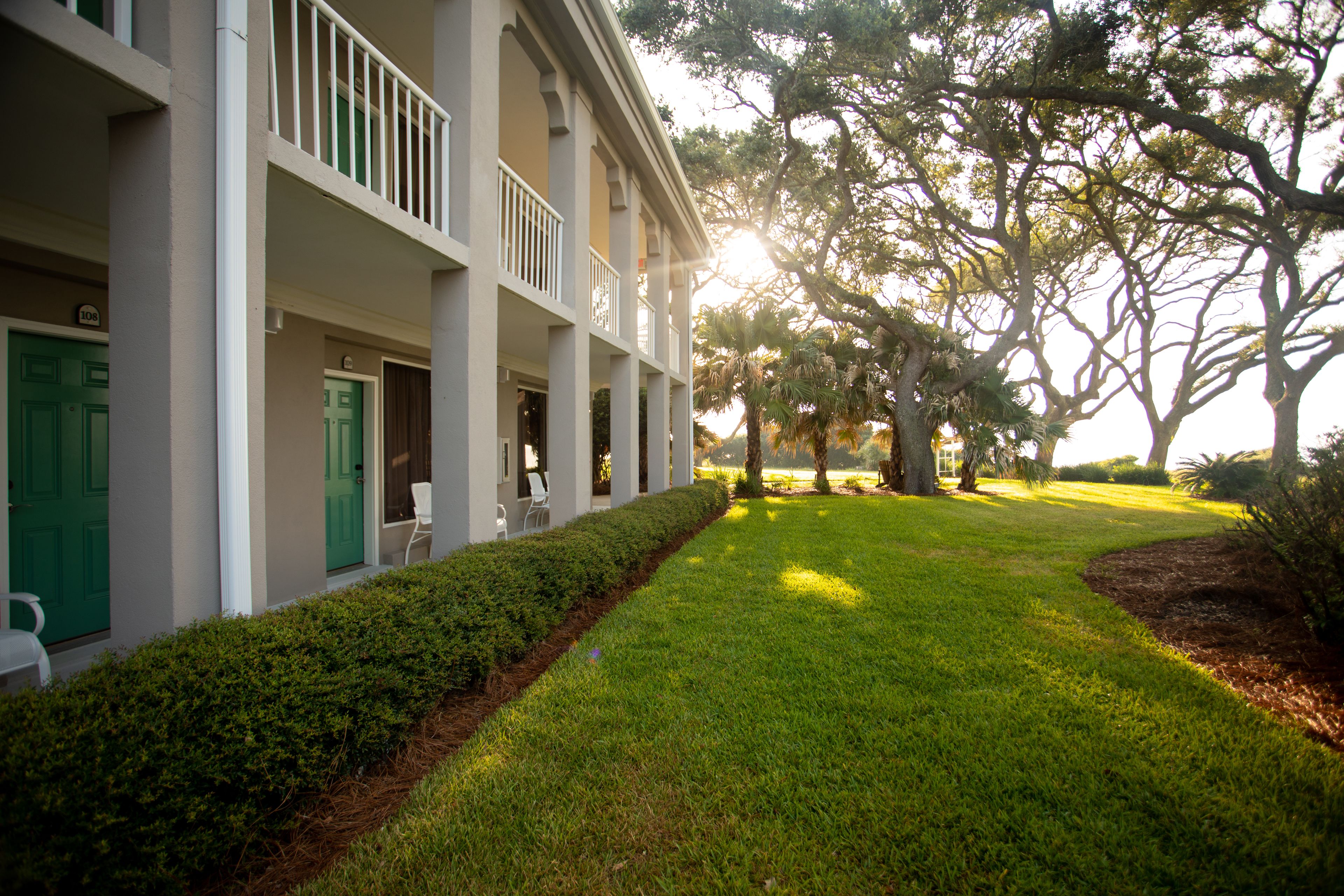 in-room safe, desk, soundproofing, bed sheets