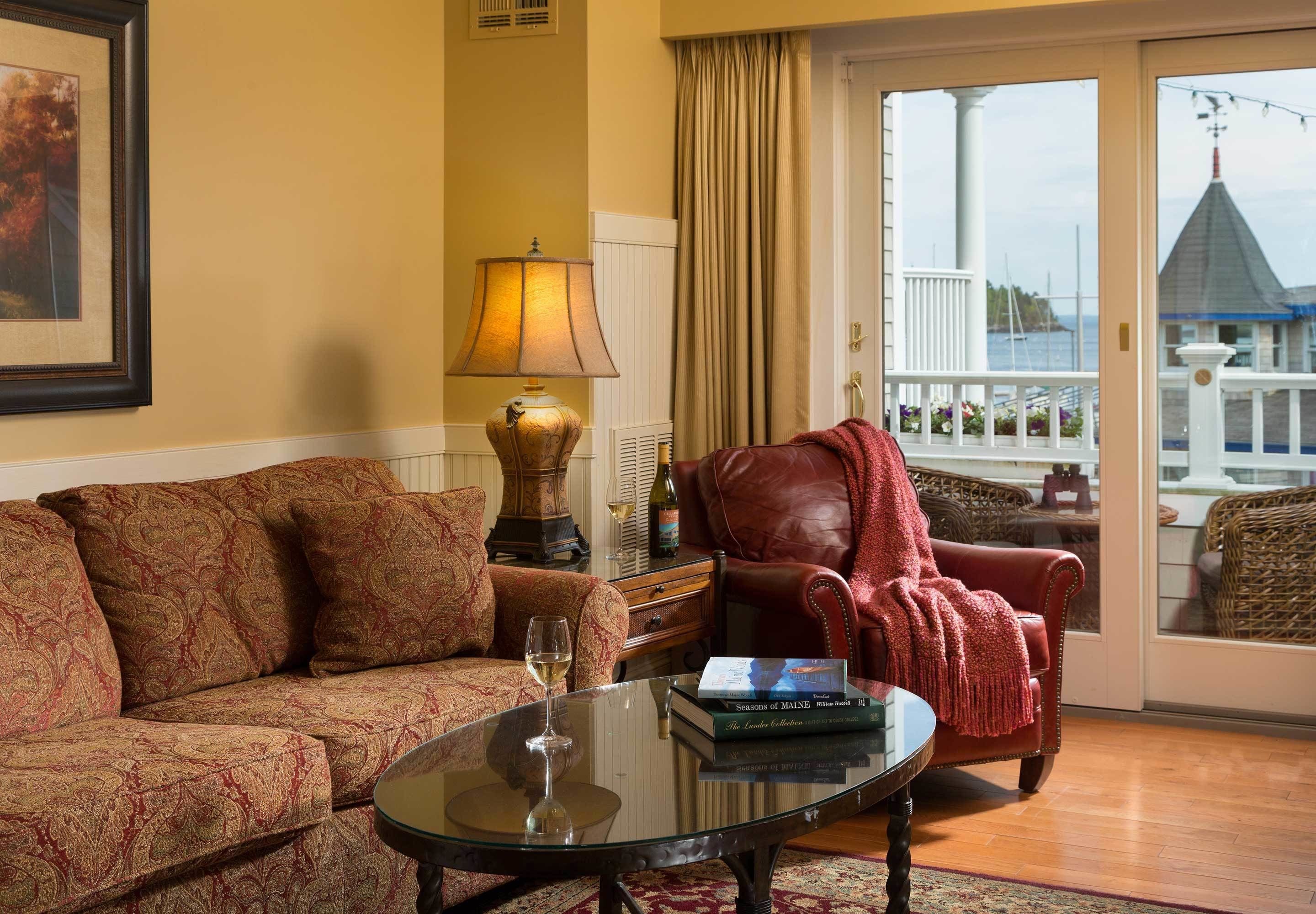 37-inch lcd tv with cable channels, tv, fireplace