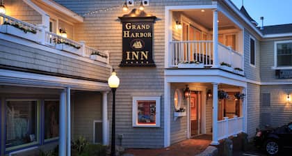 Grand Harbor Inn