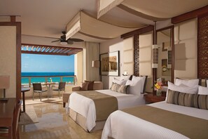 Preferred Club Junior Suite Ocean View Double | 1 slaapkamer, luxe beddengoed, een kluis op de kamer, een bureau