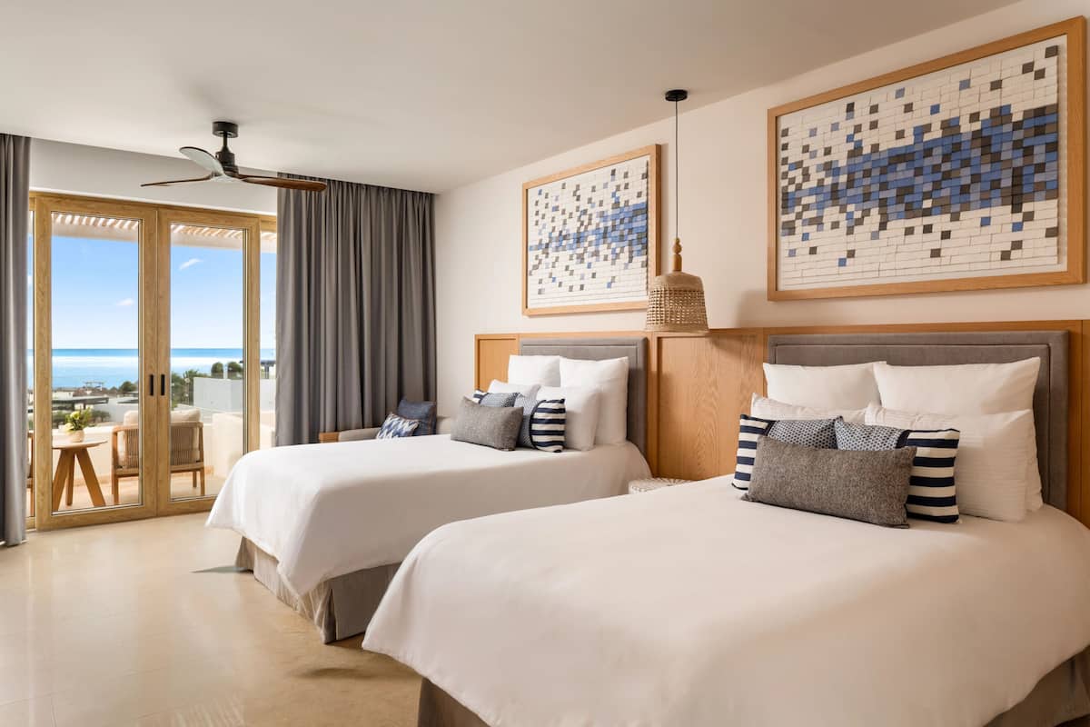 1 bedroom, premium bedding, in-room safe, desk