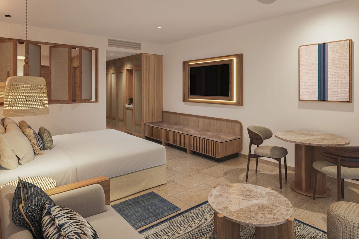 1 bedroom, premium bedding, in-room safe, desk