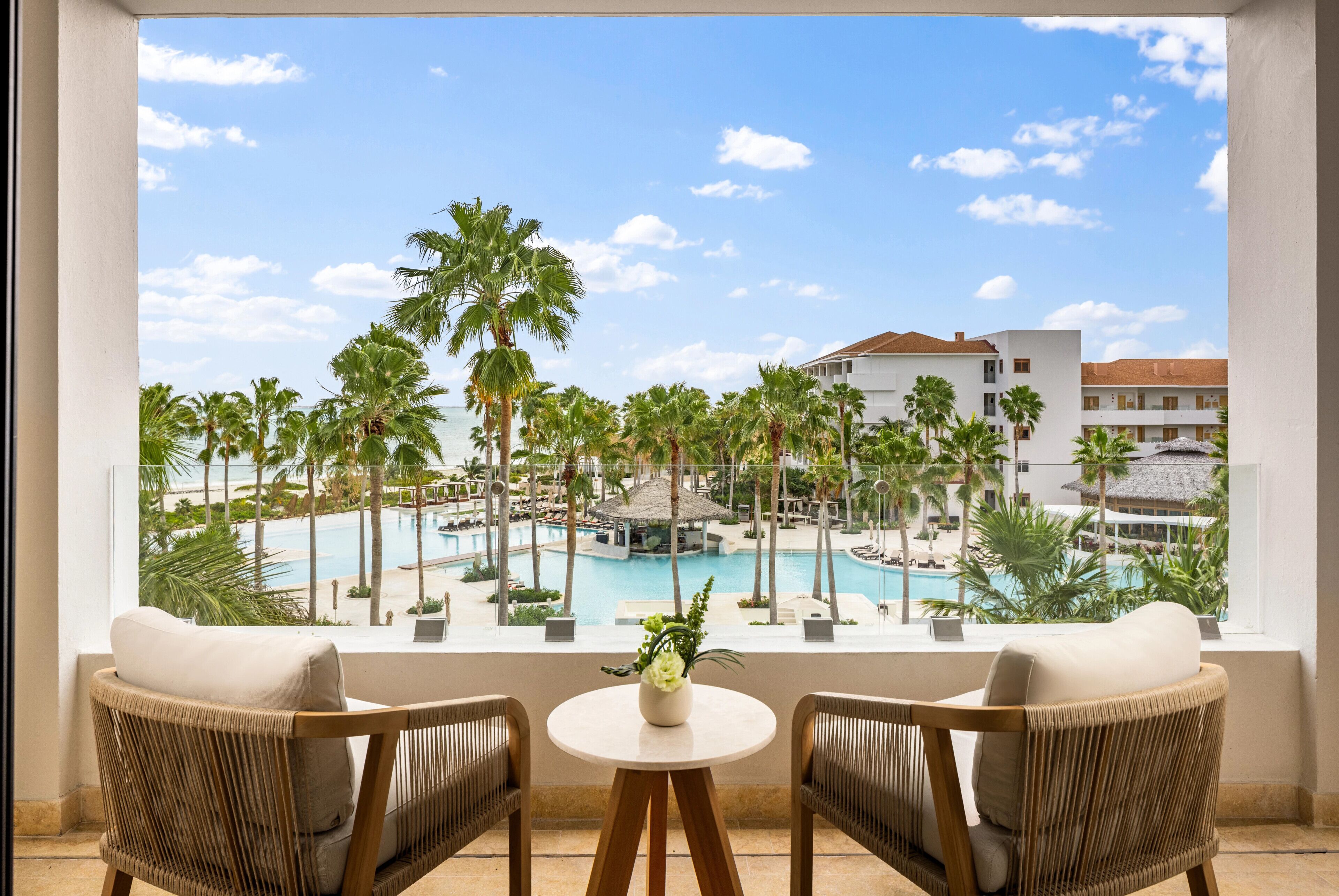 Junior Suite Partial Ocean View - King | Teres/patio
