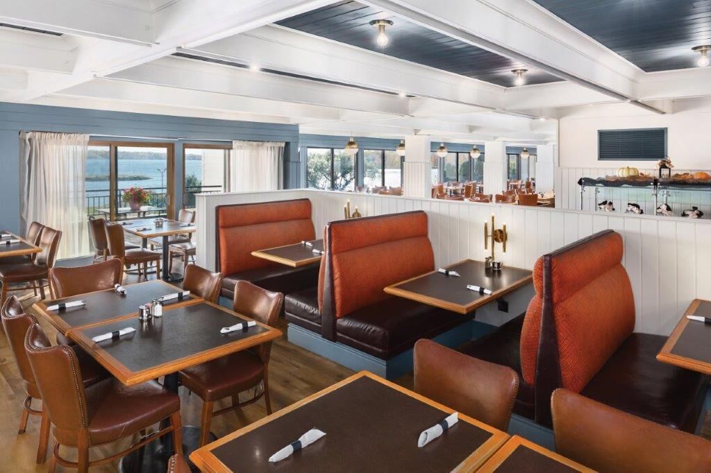 2 restaurants, breakfast, lunch, dinner served; Regional cuisine