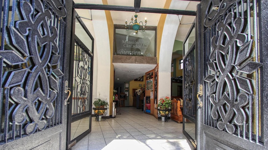 Hotel Mansión del Cantador