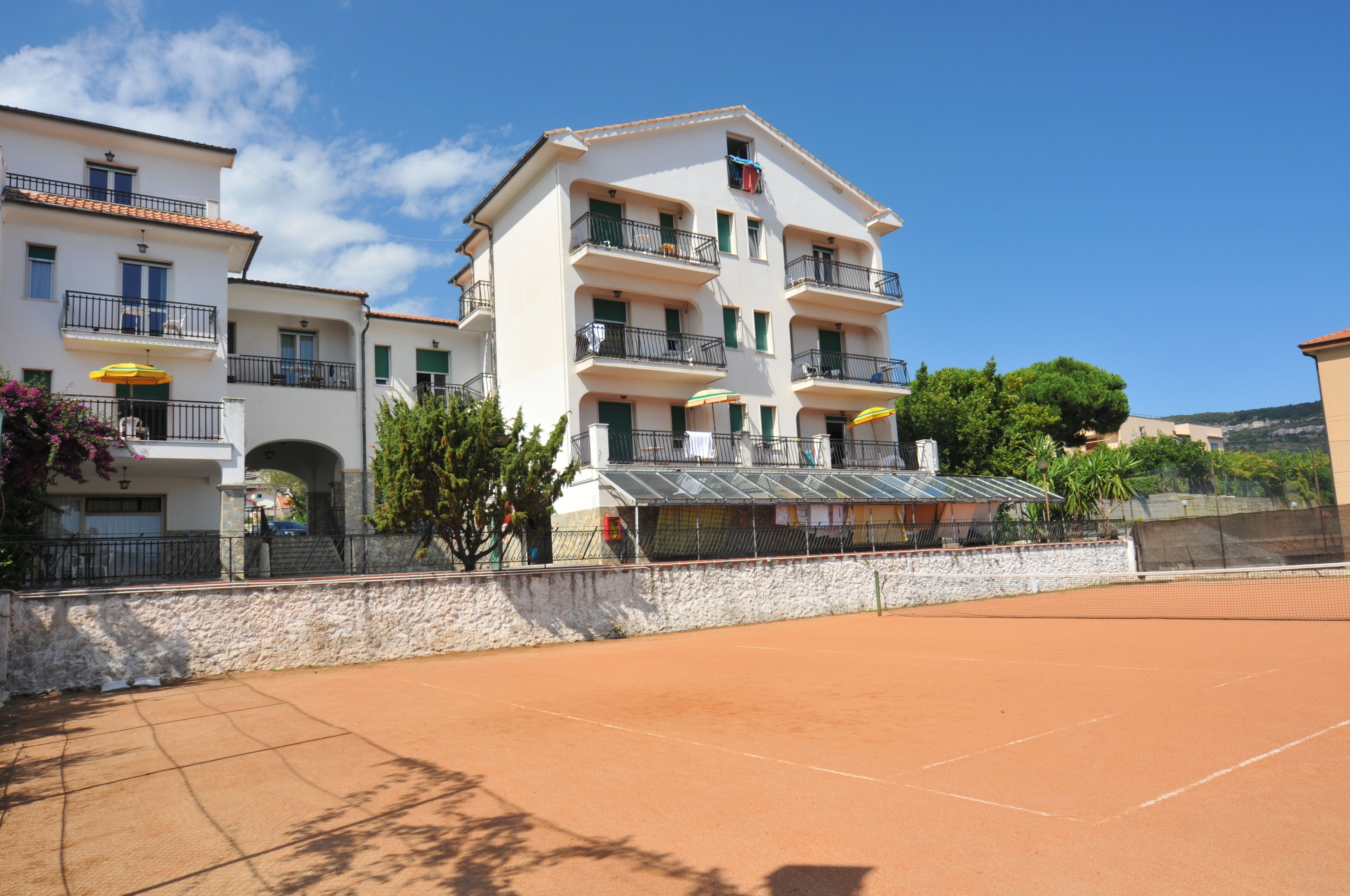 Tennis court