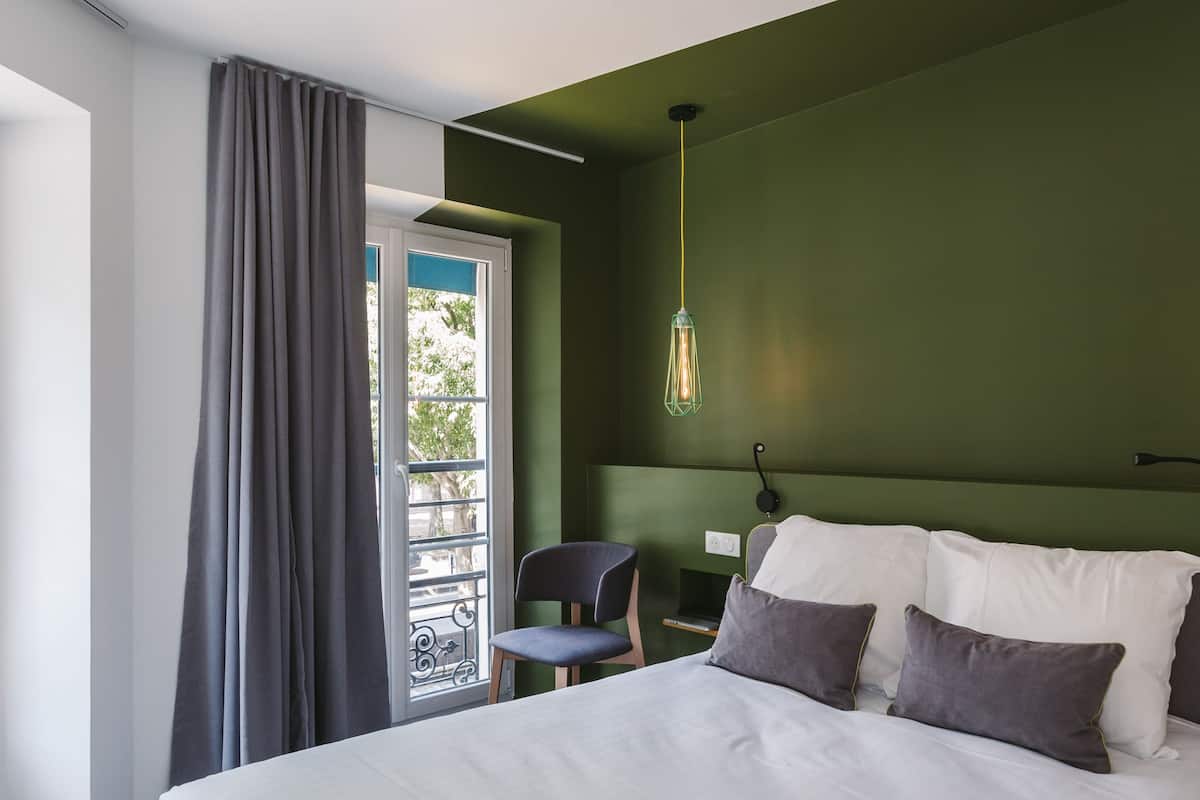 Premium bedding, desk, soundproofing, iron/ironing board