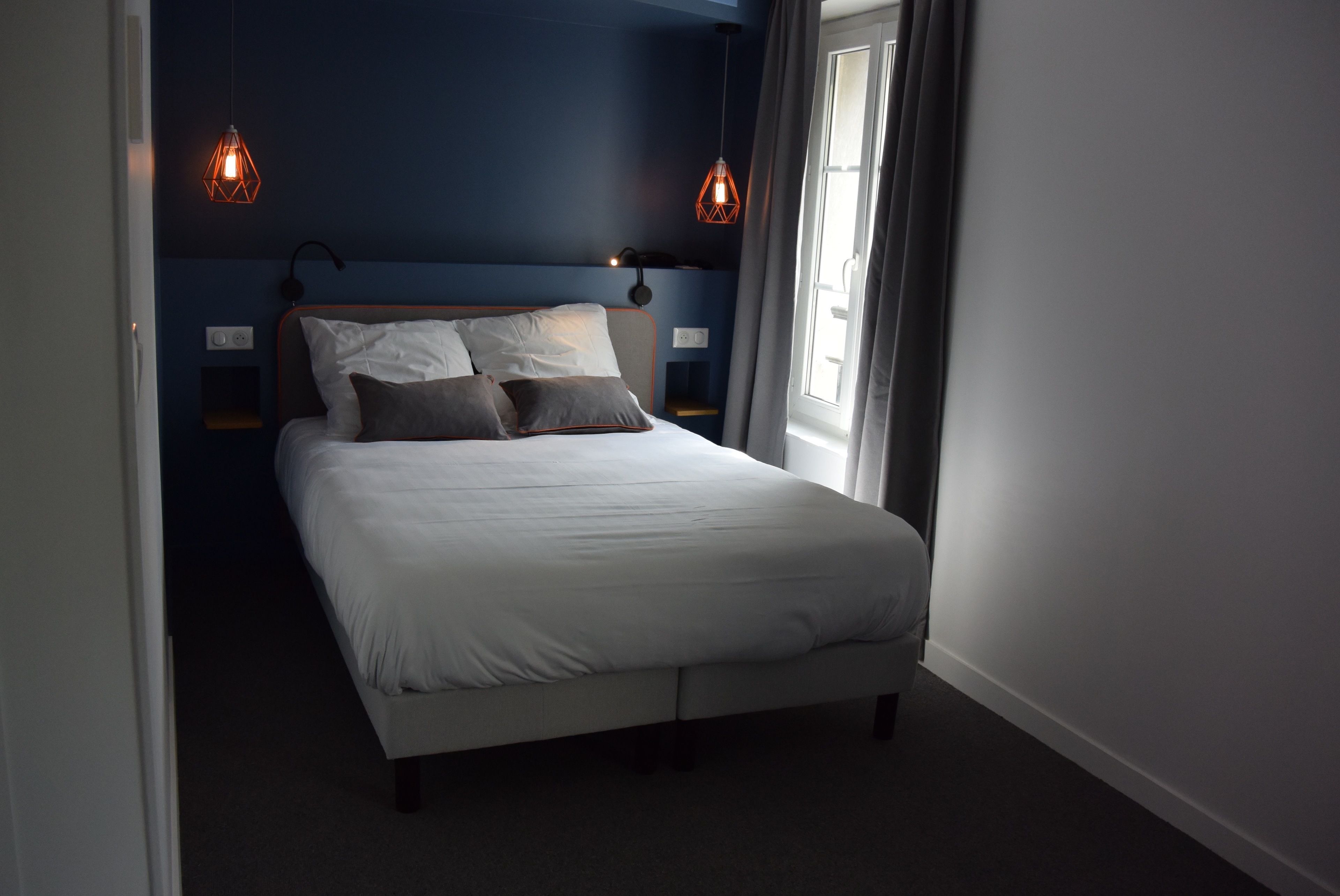 flirtatious room | premium bedding, desk, soundproofing, iron/ironing board