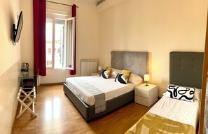 Minibar, in-room safe, desk, iron/ironing board