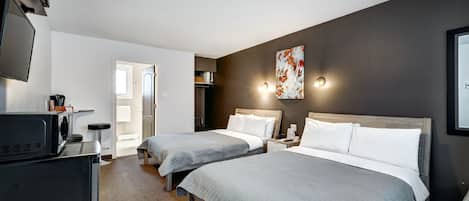 Chambre Standard, 2 lits doubles, non-fumeurs | Fer et planche à repasser, Wi-Fi gratuit, draps fournis