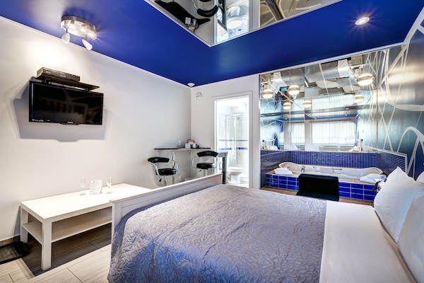 Fer et planche Ă repasser, Wi-Fi gratuit, draps fournis