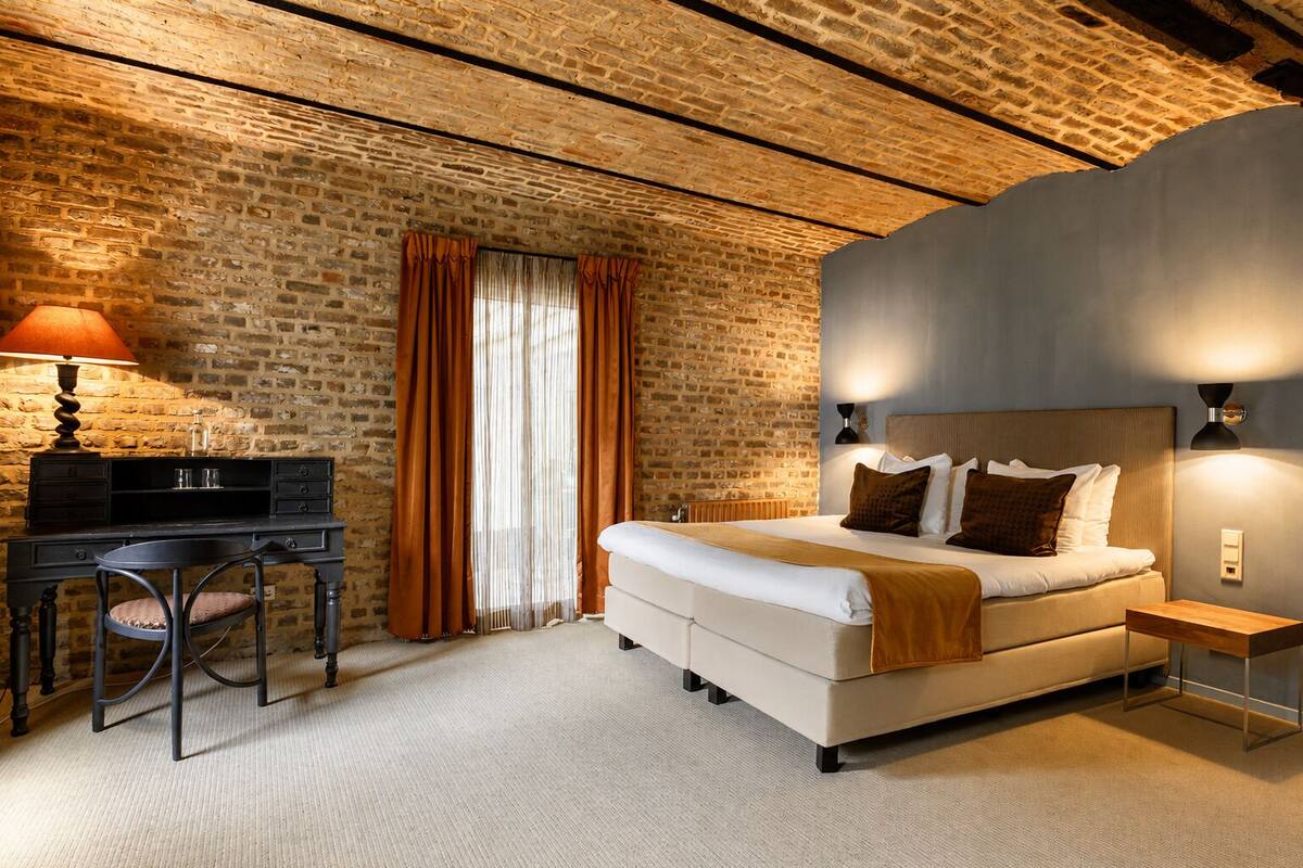 Premium Room | Premium bedding, in-room safe, free WiFi, individually decorated