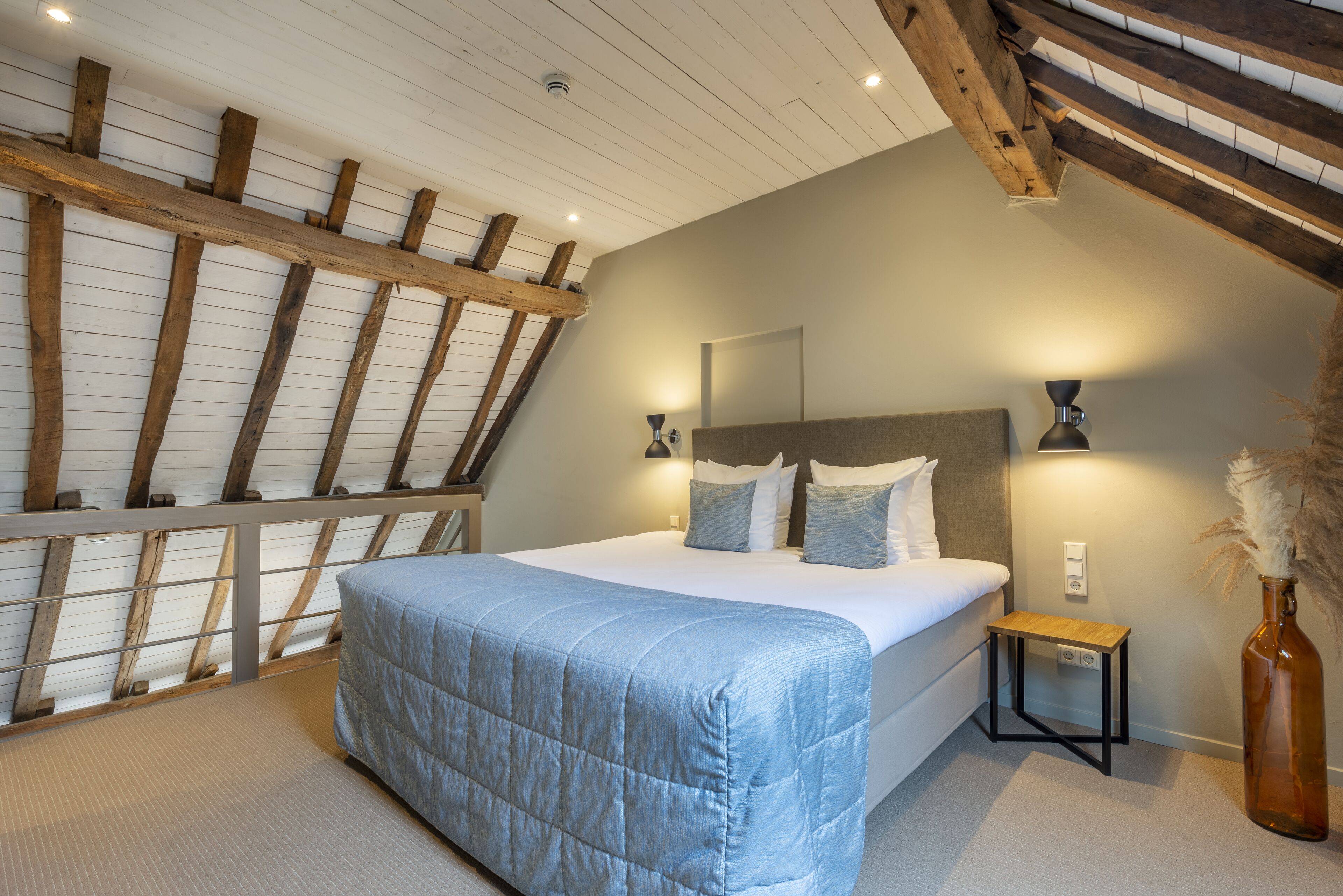 signature suite | premium bedding, in-room safe, individually decorated, free wifi