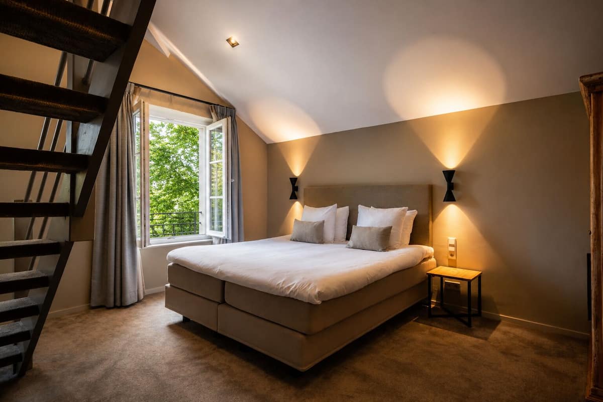 Family Room | Premium bedding, in-room safe, WiFi (free), individually decorated