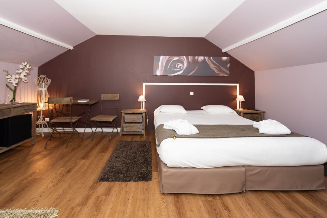 junior suite (balneo) | premium bedding, in-room safe, individually decorated, desk