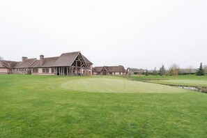 Golf view - le Golf Parc Robert Hersant (La Chaussee-d'Ivry)