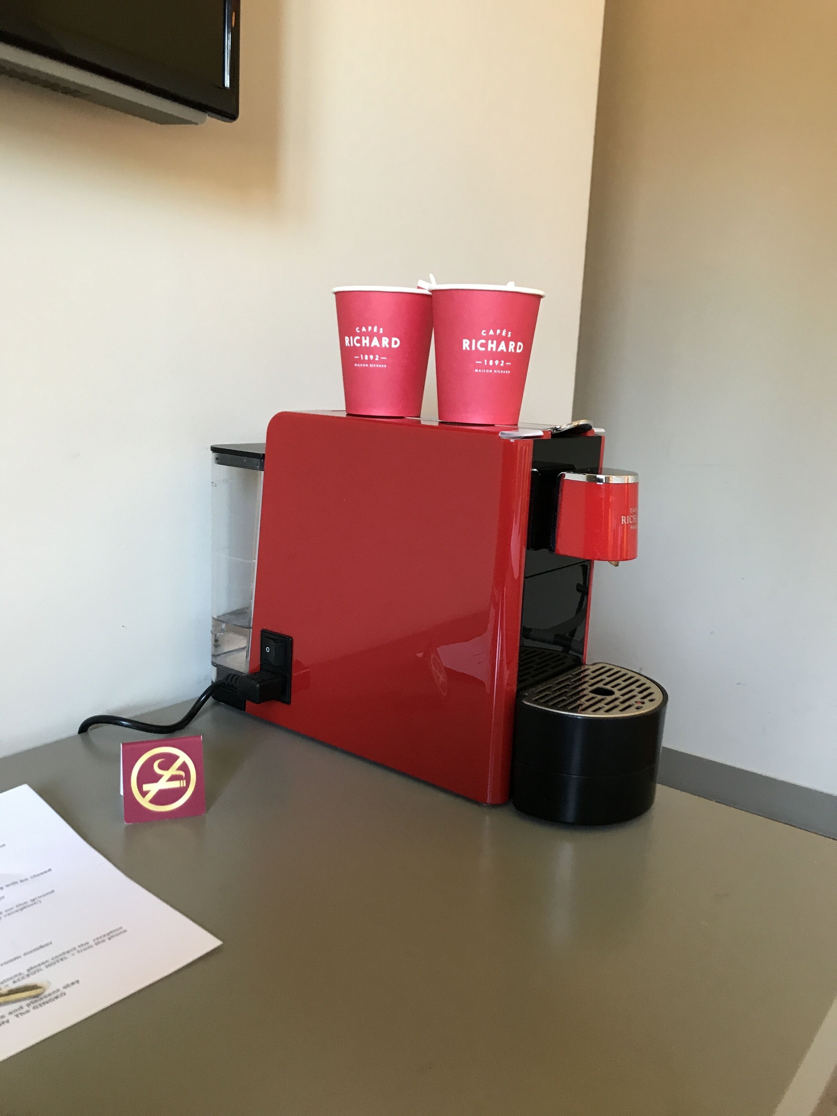 superior room | coffee and/or coffee maker