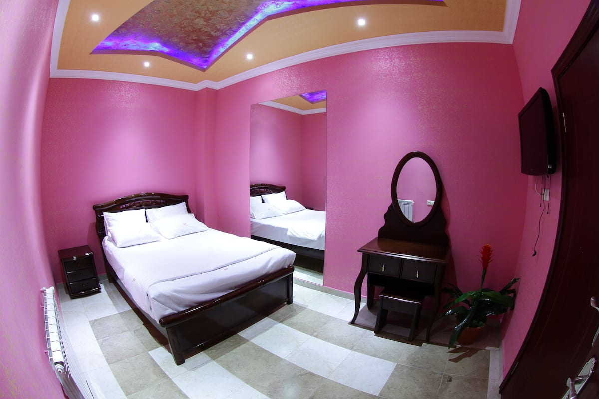 Deluxe Suite, 2 Bedrooms (for 2 persons)