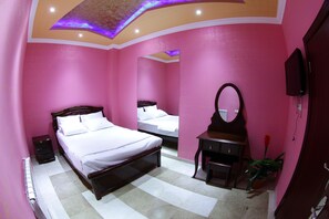 Deluxe Suite, 2 Bedrooms (for 2 persons) | Minibar, in-room safe, desk, free WiFi - Sochi Palace Hotel (Yerevan)