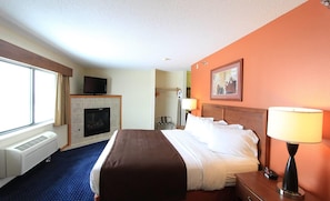 Individually decorated, individually furnished, desk, blackout curtains - AmericInn by Wyndham Cedar Rapids Airport (Cedar Rapids)