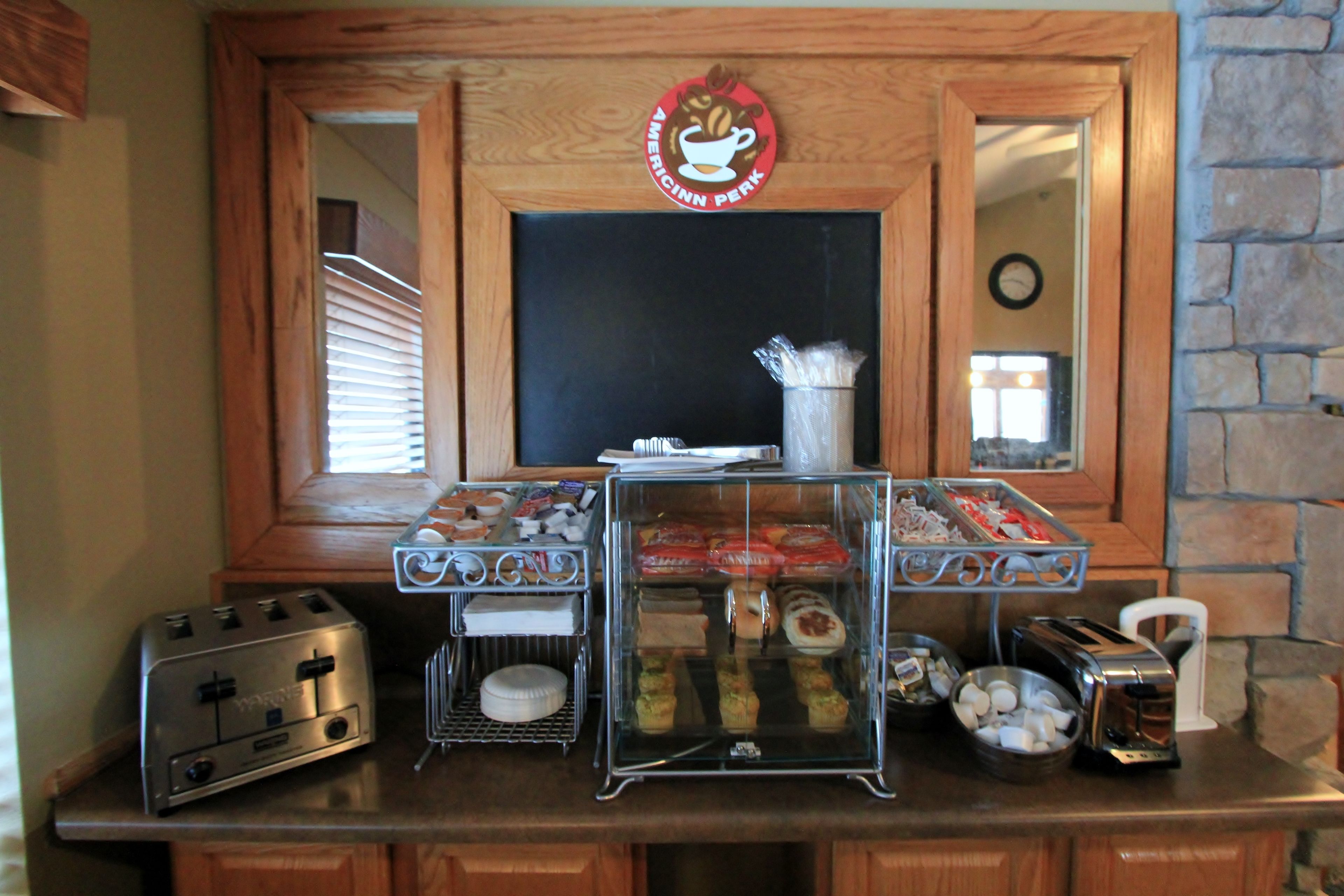 free daily continental breakfast